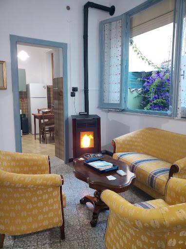 Casa Vacanze Zarinu Оргозоло Экстерьер фото